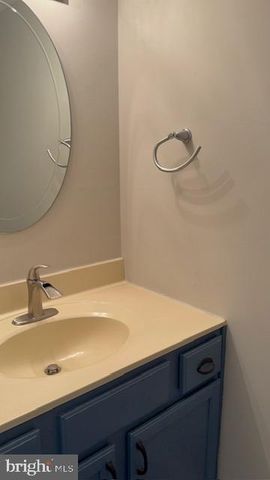 2032 CAMBRIDGE DR, Crofton, MD 21114