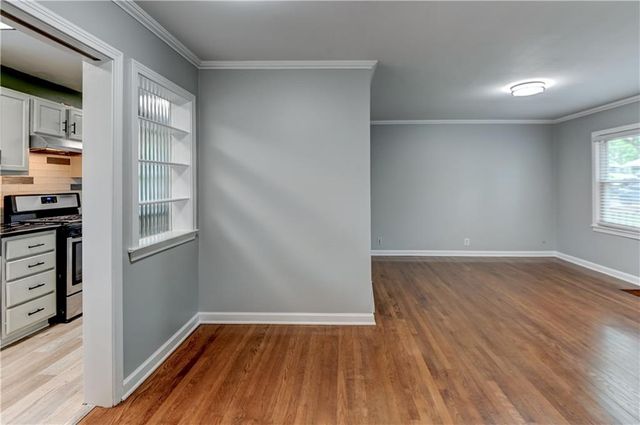 5020 N Brooklyn Avenue, Kansas City, MO 64118