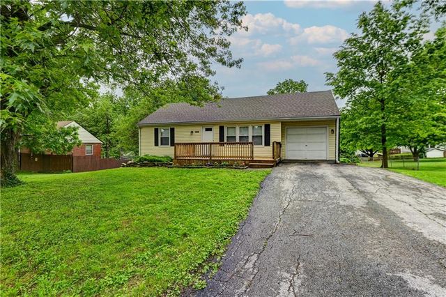 5020 N Brooklyn Avenue, Kansas City, MO 64118