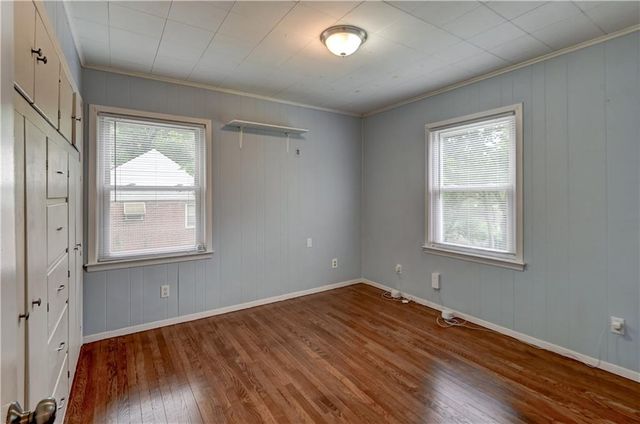 5020 N Brooklyn Avenue, Kansas City, MO 64118