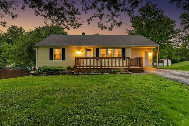 5020 N Brooklyn Avenue, Kansas City, MO 64118