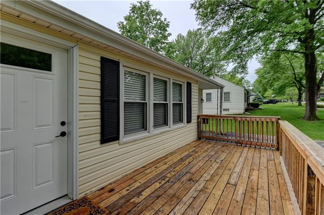 5020 N Brooklyn Avenue, Kansas City, MO 64118