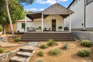 3102 W Jefferson Boulevard, Dallas, TX 75211