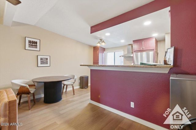 4224 N 12TH Street 203, Phoenix, AZ 85014