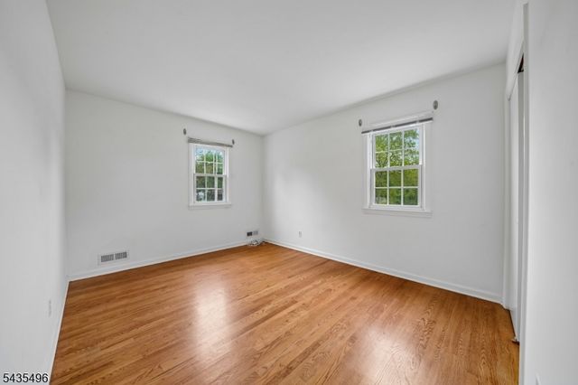 66 Berkeley Ave, Berkeley Heights Twp., NJ 07922