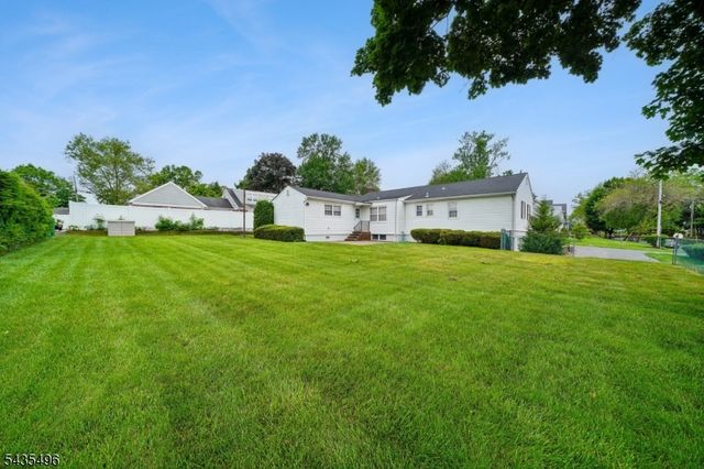 66 Berkeley Ave, Berkeley Heights Twp., NJ 07922