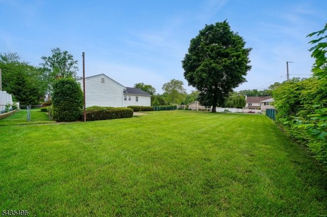66 Berkeley Ave, Berkeley Heights Twp., NJ 07922