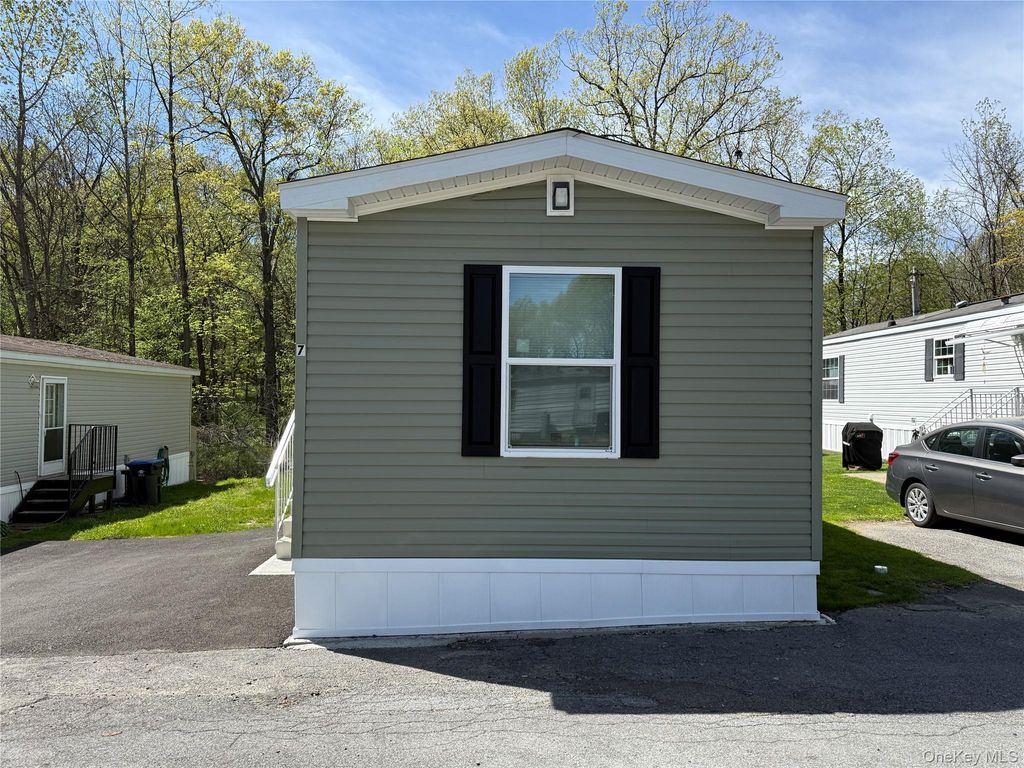 3146 Route 9W 7A, New Windsor, NY 12553