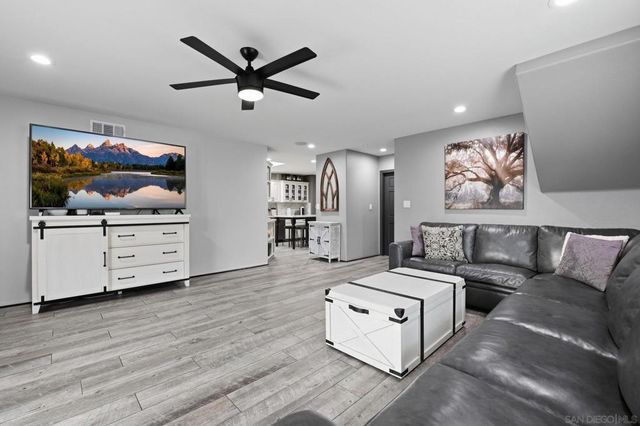 564 Guava, Chula Vista, CA 91910