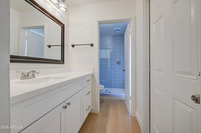 613 W PERALTA Avenue, Mesa, AZ 85210