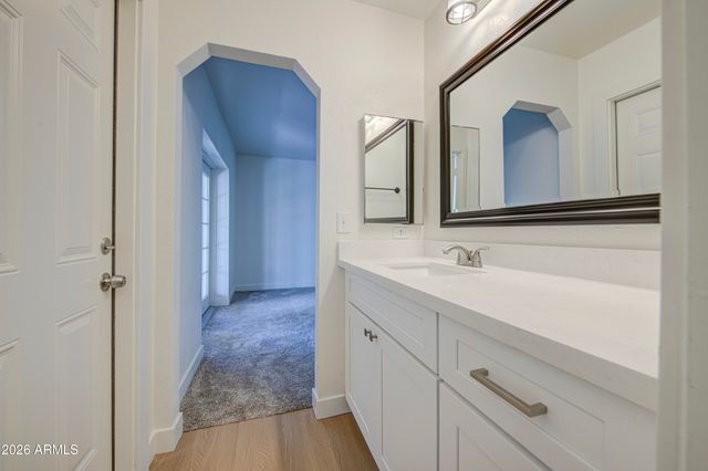 613 W PERALTA Avenue, Mesa, AZ 85210