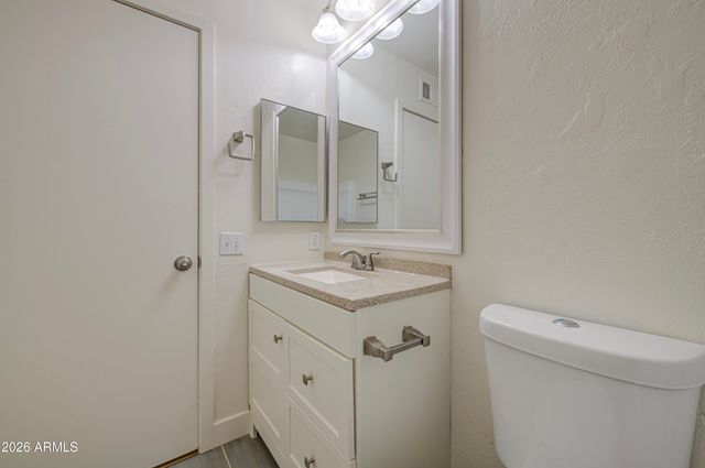 613 W PERALTA Avenue, Mesa, AZ 85210