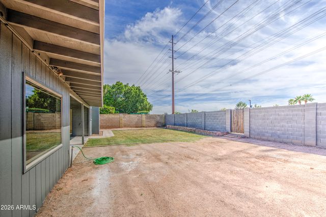 613 W PERALTA Avenue, Mesa, AZ 85210