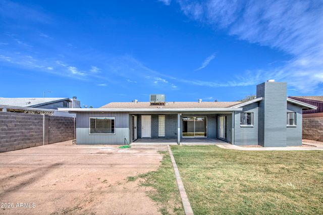 613 W PERALTA Avenue, Mesa, AZ 85210