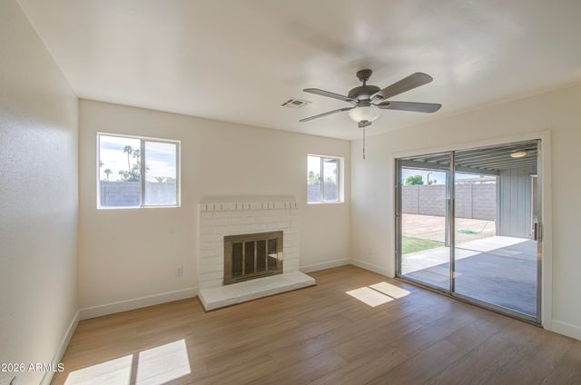 613 W PERALTA Avenue, Mesa, AZ 85210