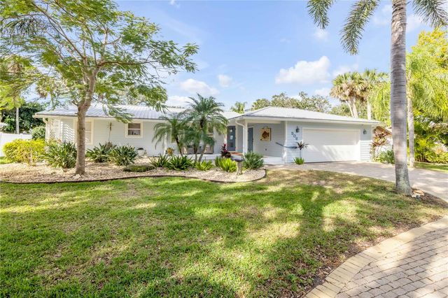 506 YUPON AVENUE, New Smyrna Beach, FL 32169