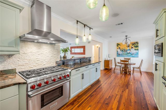 506 YUPON AVENUE, New Smyrna Beach, FL 32169
