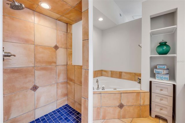 506 YUPON AVENUE, New Smyrna Beach, FL 32169