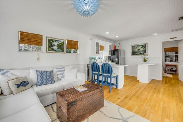 506 YUPON AVENUE, New Smyrna Beach, FL 32169