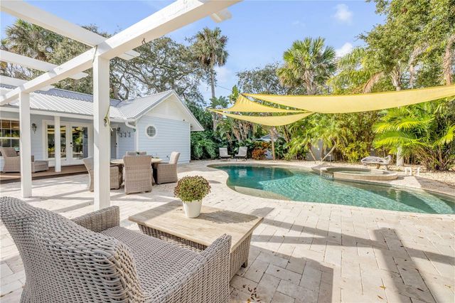 506 YUPON AVENUE, New Smyrna Beach, FL 32169