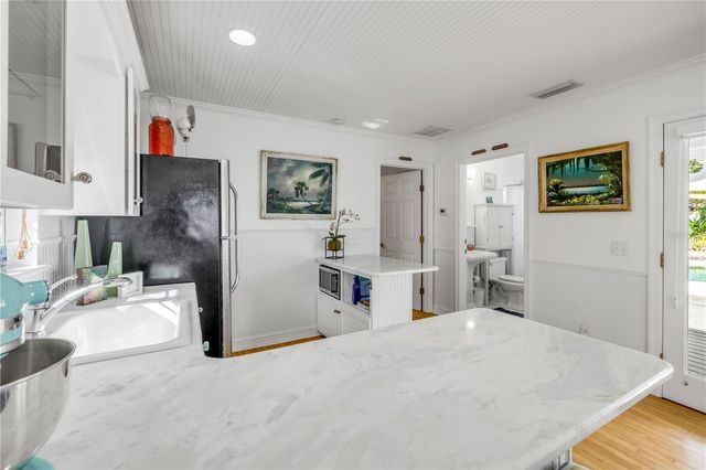 506 YUPON AVENUE, New Smyrna Beach, FL 32169