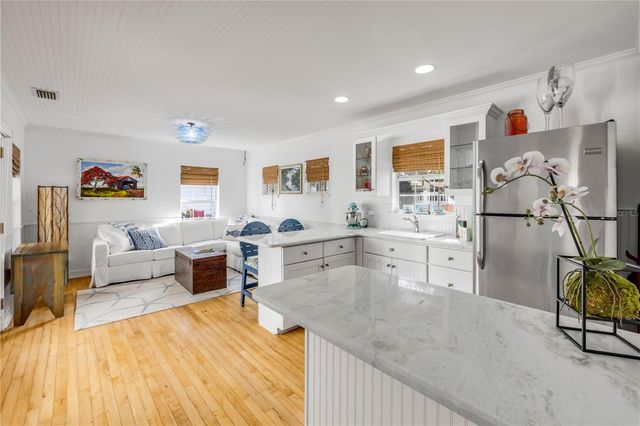506 YUPON AVENUE, New Smyrna Beach, FL 32169