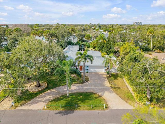 506 YUPON AVENUE, New Smyrna Beach, FL 32169