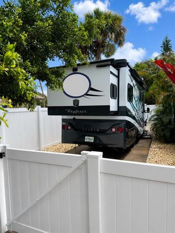 506 YUPON AVENUE, New Smyrna Beach, FL 32169