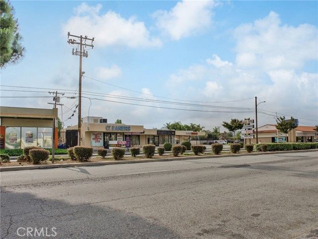 610 N Azusa Avenue, West Covina, CA 91791