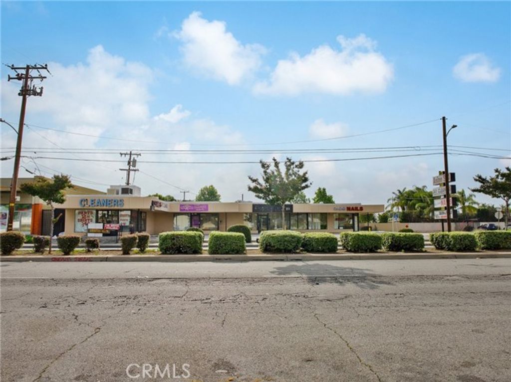 610 N Azusa Avenue, West Covina, CA 91791