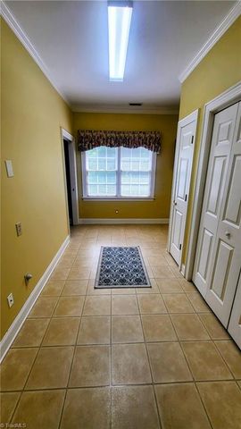 7035 Skylark Road, Pfafftown, NC 27040