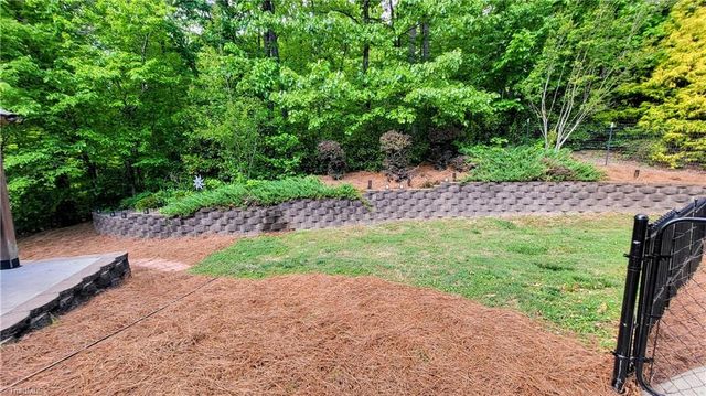 7035 Skylark Road, Pfafftown, NC 27040