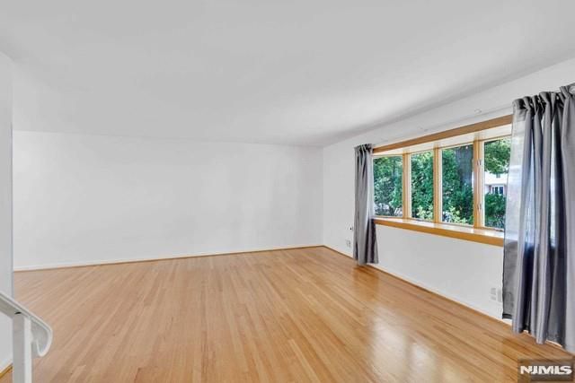 516 Knickerbocker Road, Cresskill, NJ 07626