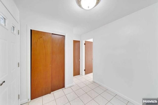 516 Knickerbocker Road, Cresskill, NJ 07626