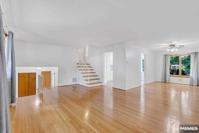 516 Knickerbocker Road, Cresskill, NJ 07626