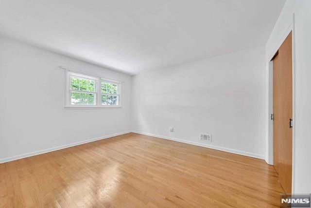 516 Knickerbocker Road, Cresskill, NJ 07626
