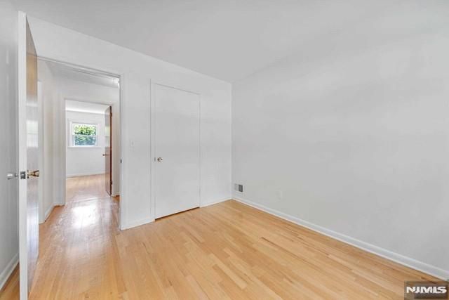 516 Knickerbocker Road, Cresskill, NJ 07626