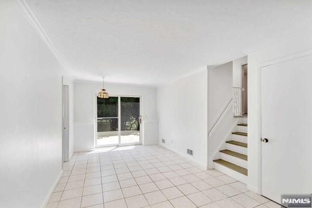 516 Knickerbocker Road, Cresskill, NJ 07626