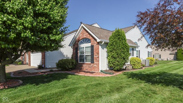 1318 Hamilton Drive, Greenwood, IN 46143