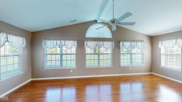 1318 Hamilton Drive, Greenwood, IN 46143