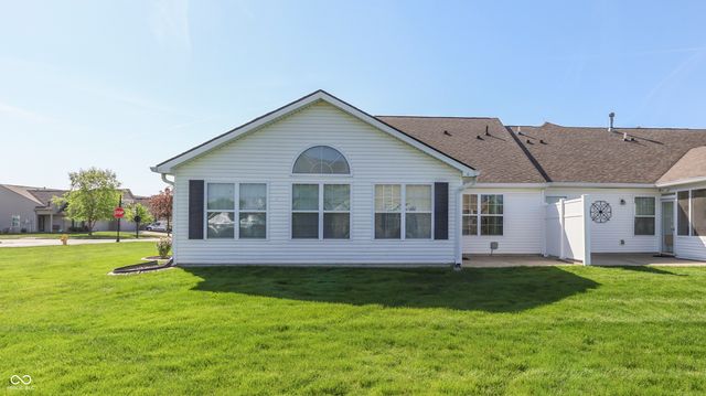 1318 Hamilton Drive, Greenwood, IN 46143