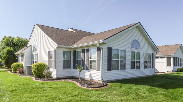 1318 Hamilton Drive, Greenwood, IN 46143