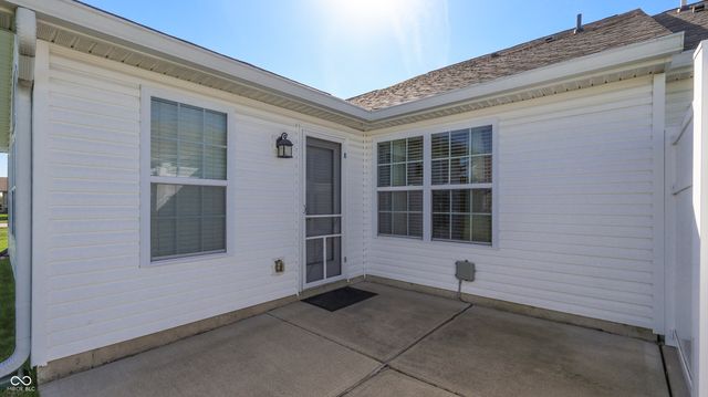 1318 Hamilton Drive, Greenwood, IN 46143