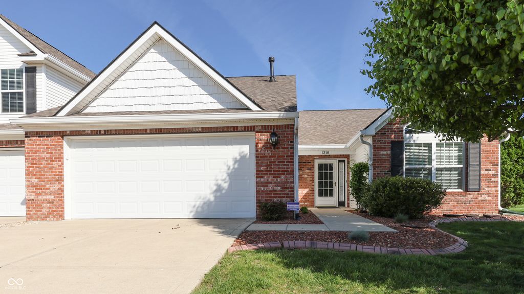 1318 Hamilton Drive, Greenwood, IN 46143