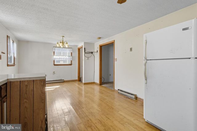 782 EDGEGROVE RD, Hanover, PA 17331