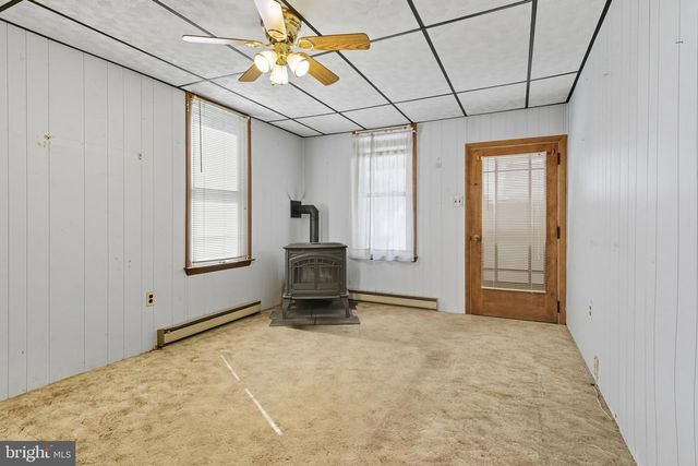 782 EDGEGROVE RD, Hanover, PA 17331