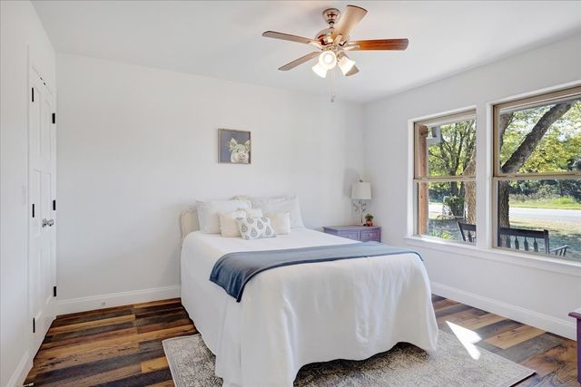 402 W Sam Rayburn Road, Ector, TX 75439