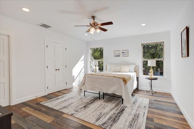 402 W Sam Rayburn Road, Ector, TX 75439