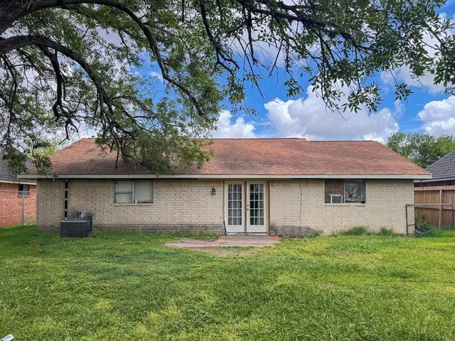 4214 Sandydale Lane, Houston, TX 77039