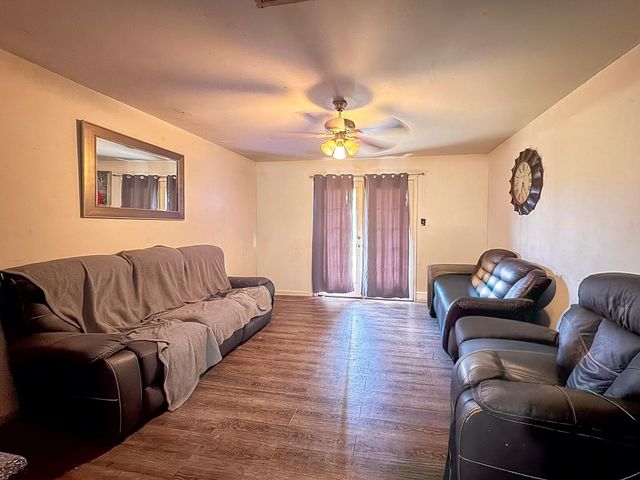 4214 Sandydale Lane, Houston, TX 77039